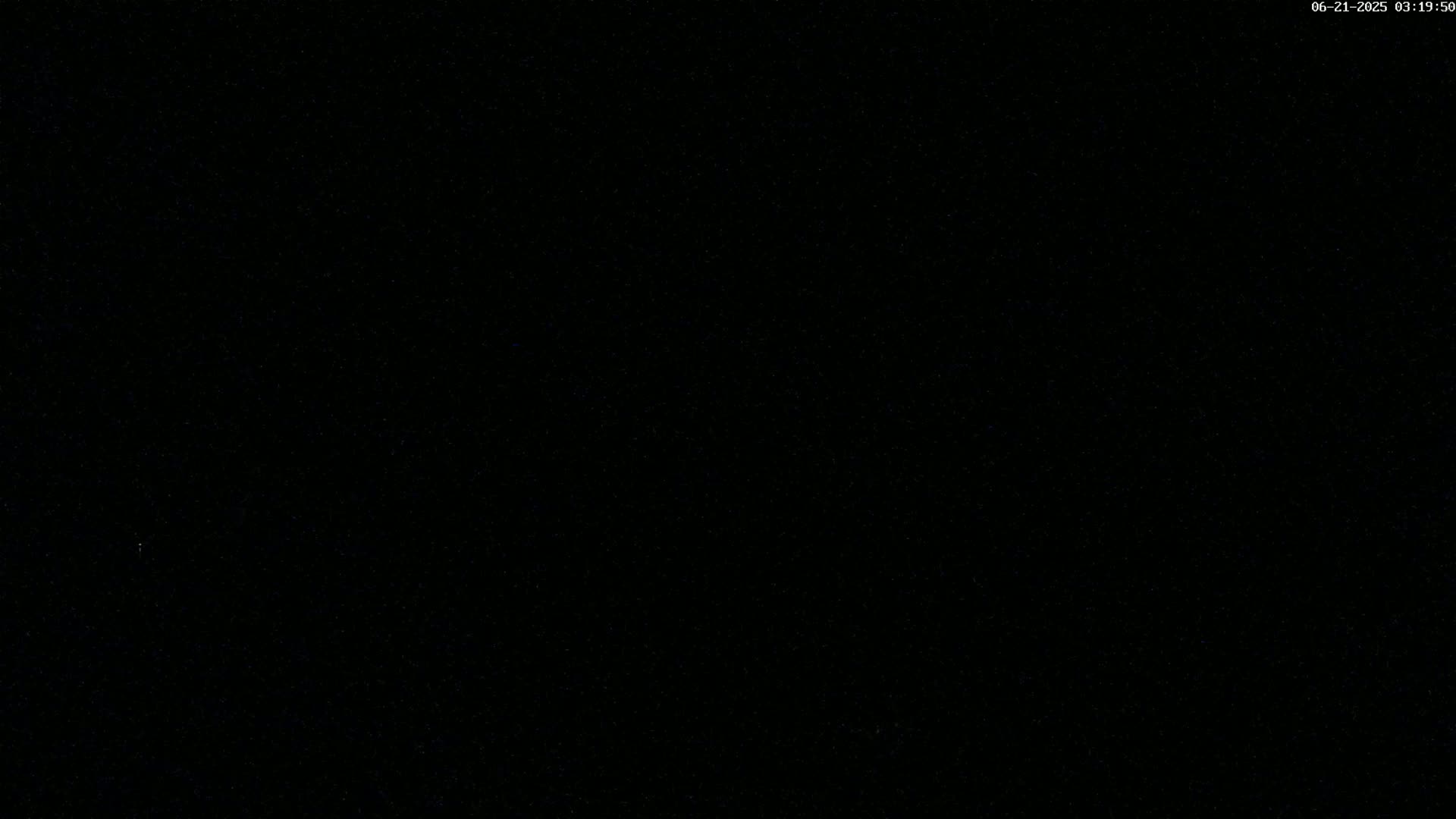 Trégastel, Plage du Coz - Pors Beach Live Cam - Lannion, Côtes-d'Armor, Bretagne, France
