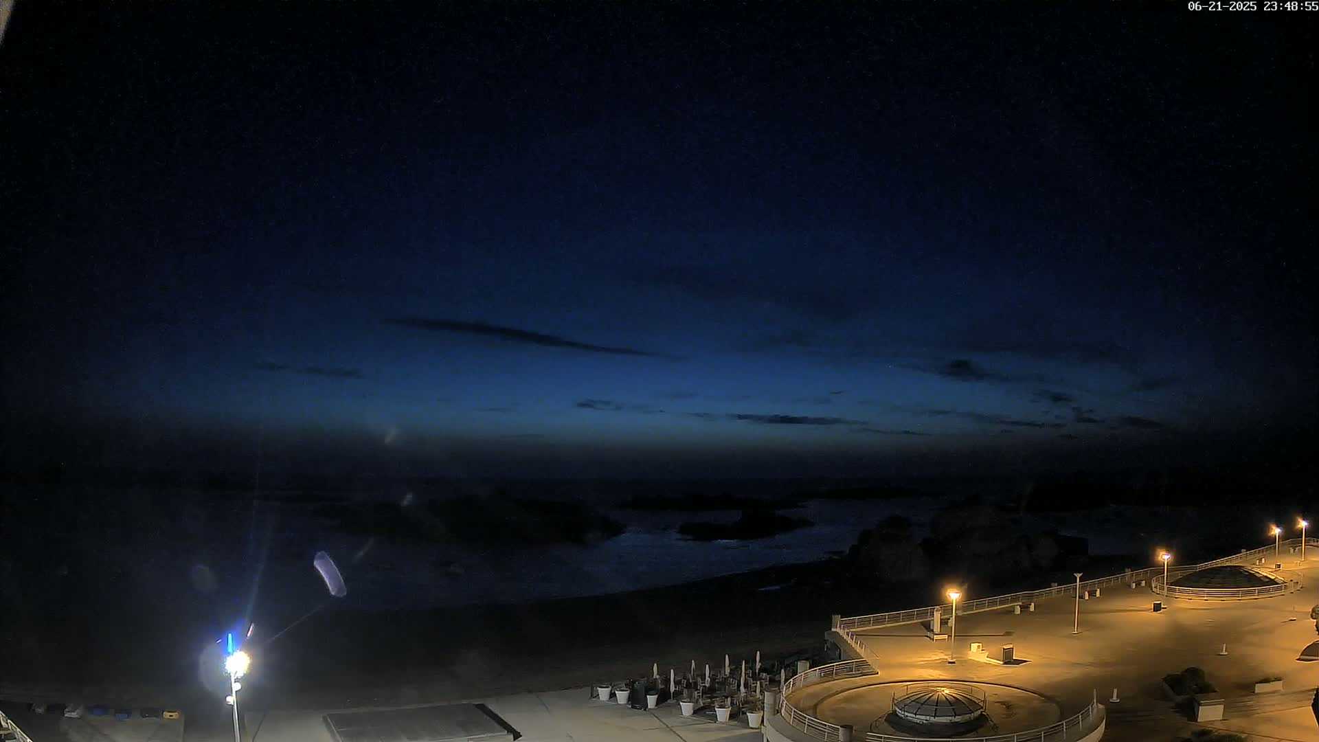 Trégastel, Plage du Coz - Pors Beach Live Cam - Lannion, Côtes-d'Armor, Bretagne, France