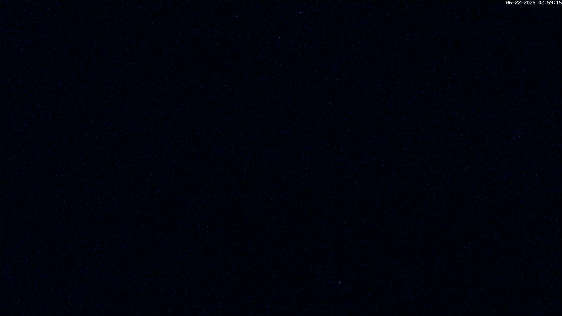 Trégastel, Plage du Coz - Pors Beach Live Cam - Lannion, Côtes-d'Armor, Bretagne, France