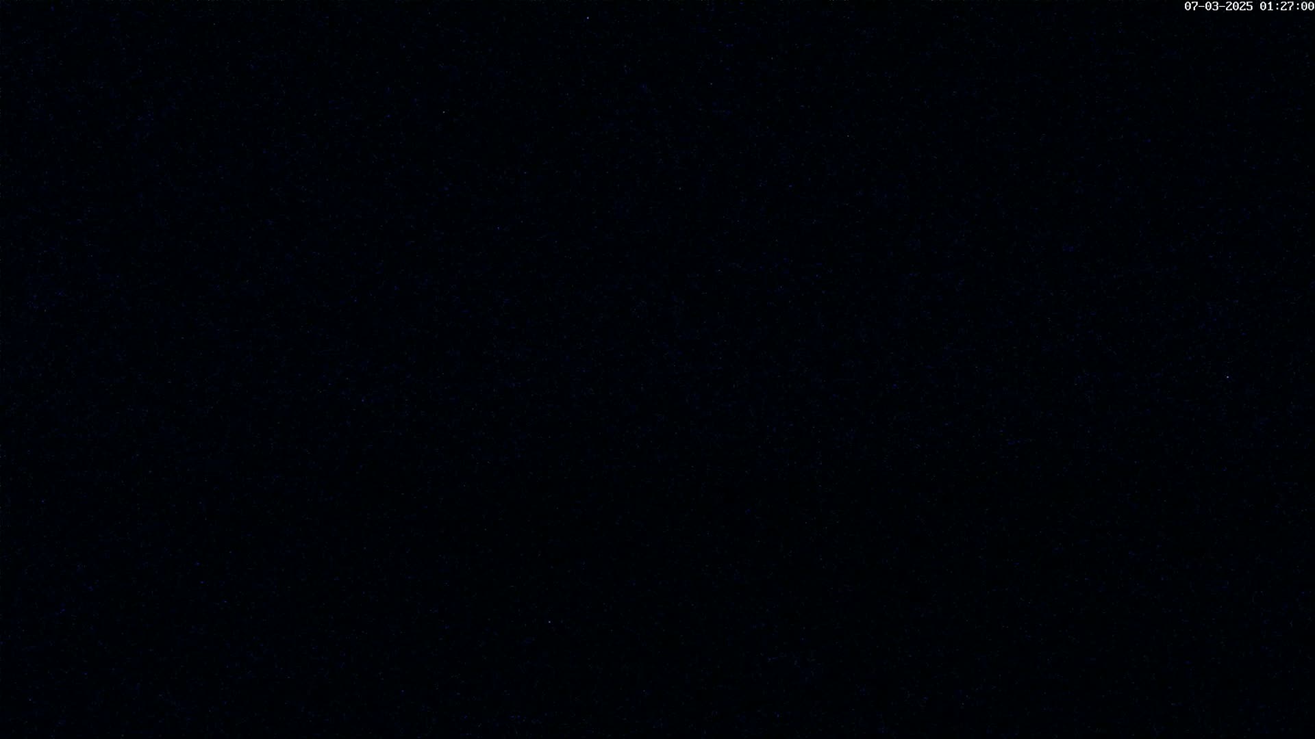 Trégastel, Plage du Coz - Pors Beach Live Cam - Lannion, Côtes-d'Armor, Bretagne, France