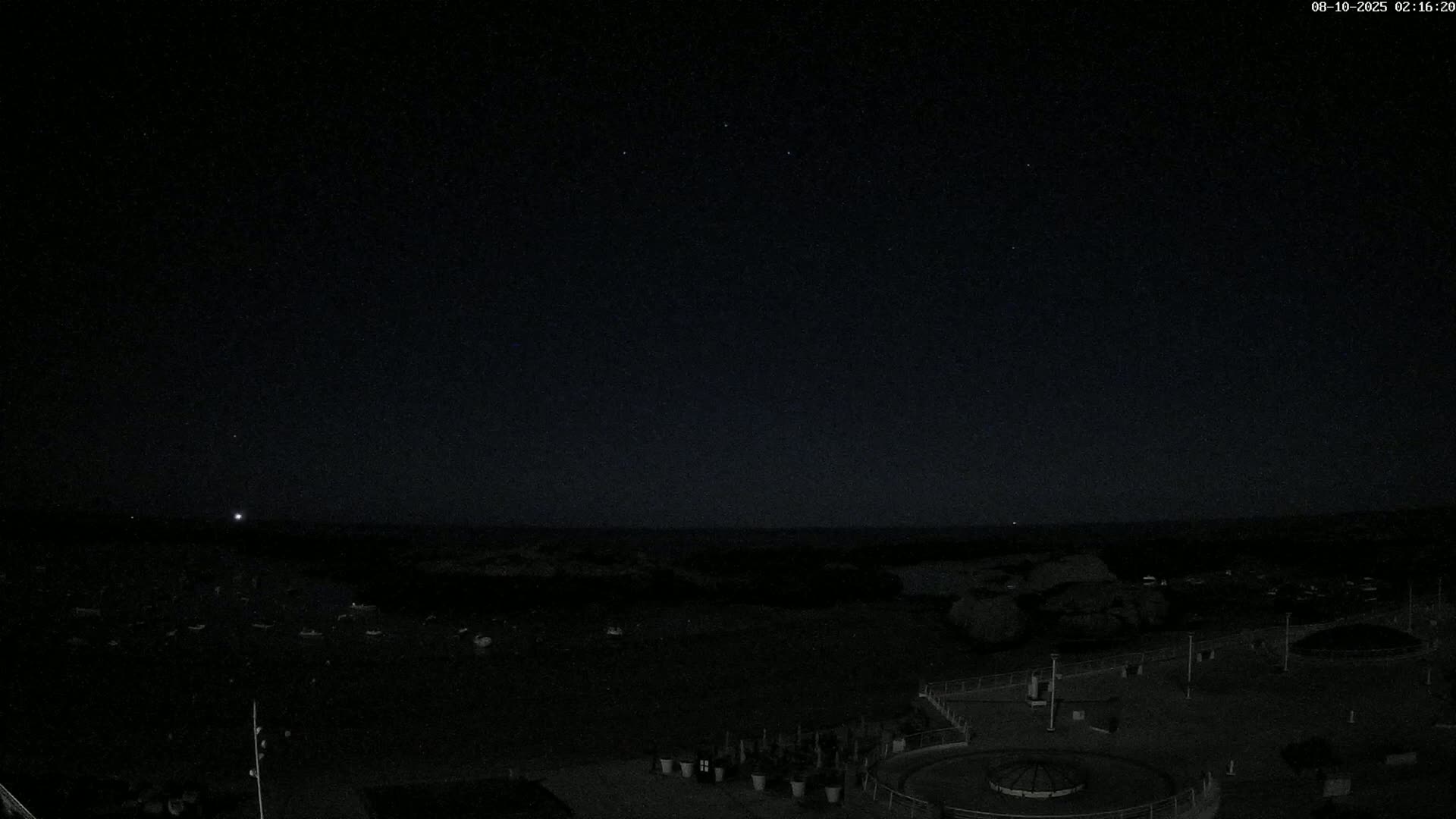 Trégastel, Plage du Coz - Pors Beach Live Cam - Lannion, Côtes-d'Armor, Bretagne, France