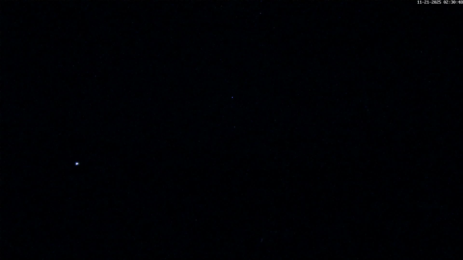 Trégastel, Plage du Coz - Pors Beach Live Cam - Lannion, Côtes-d'Armor, Bretagne, France