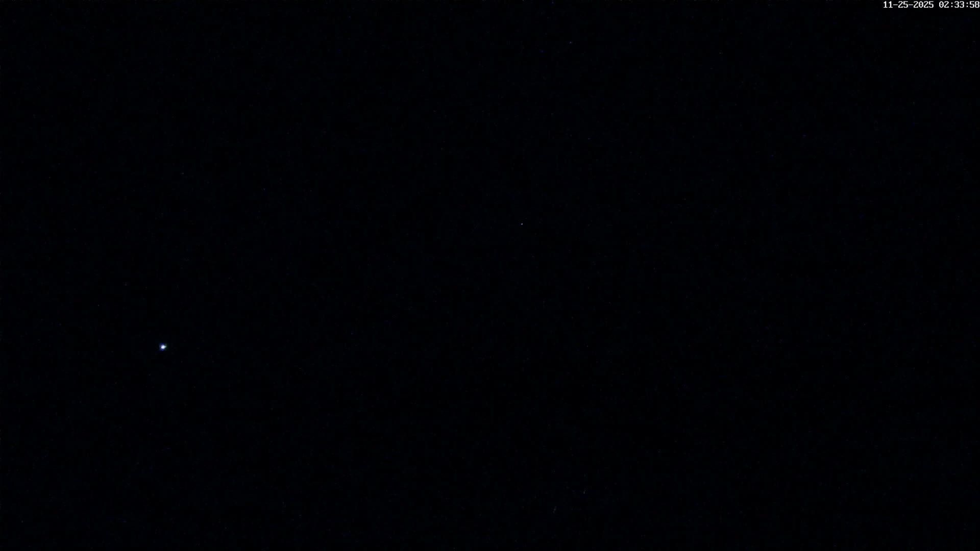 Trégastel, Plage du Coz - Pors Beach Live Cam - Lannion, Côtes-d'Armor, Bretagne, France