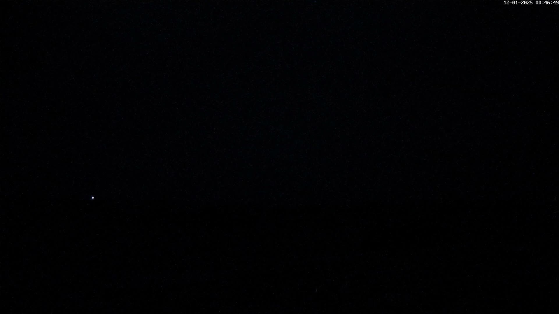 Trégastel, Plage du Coz - Pors Beach Live Cam - Lannion, Côtes-d'Armor, Bretagne, France
