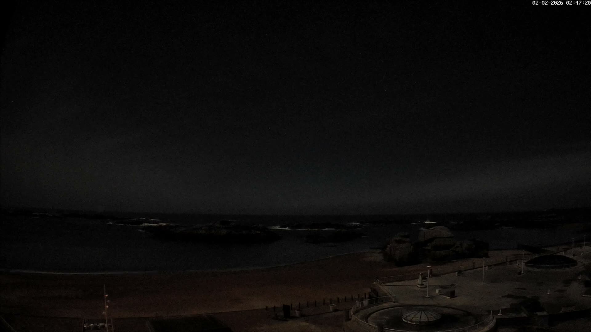 Trégastel, Plage du Coz - Pors Beach Live Cam - Lannion, Côtes-d'Armor, Bretagne, France