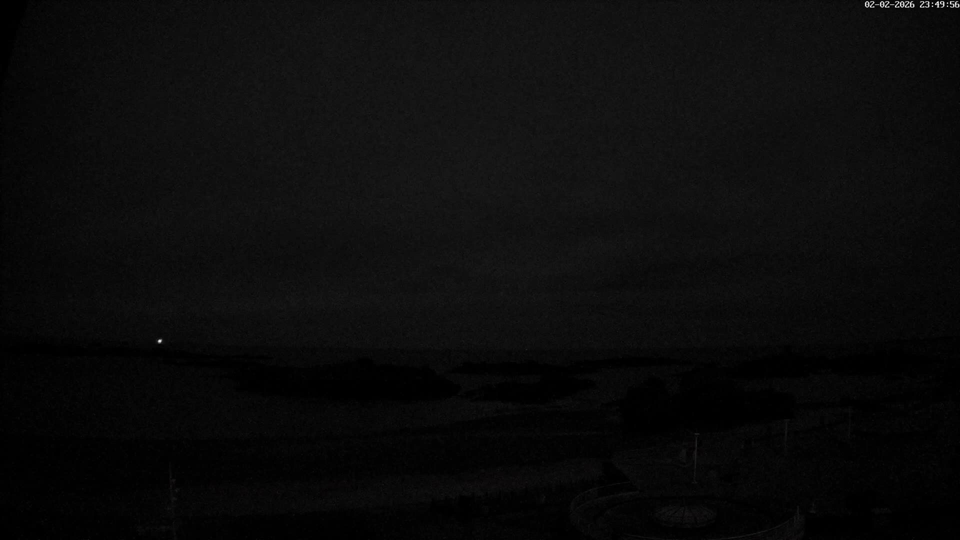 Trégastel, Plage du Coz - Pors Beach Live Cam - Lannion, Côtes-d'Armor, Bretagne, France