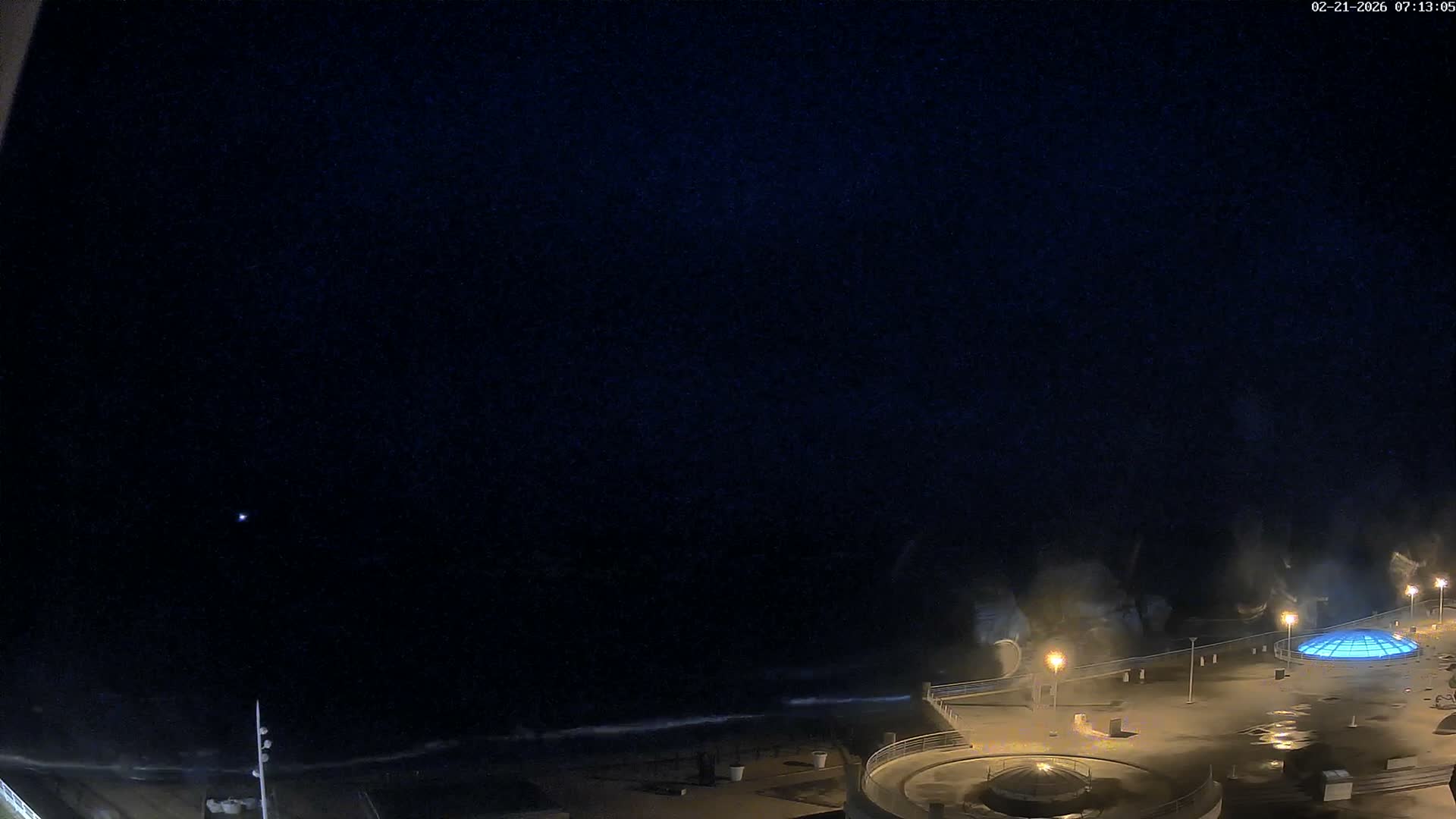 Trégastel, Plage du Coz - Pors Beach Live Cam - Lannion, Côtes-d'Armor, Bretagne, France
