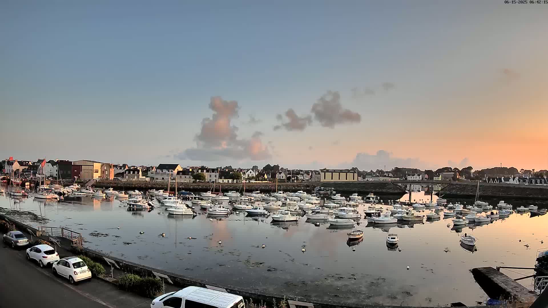 Treffiagat,  Léchiagat Village & Marine Live Cam - Quimper, Finistère, Bretagne, France