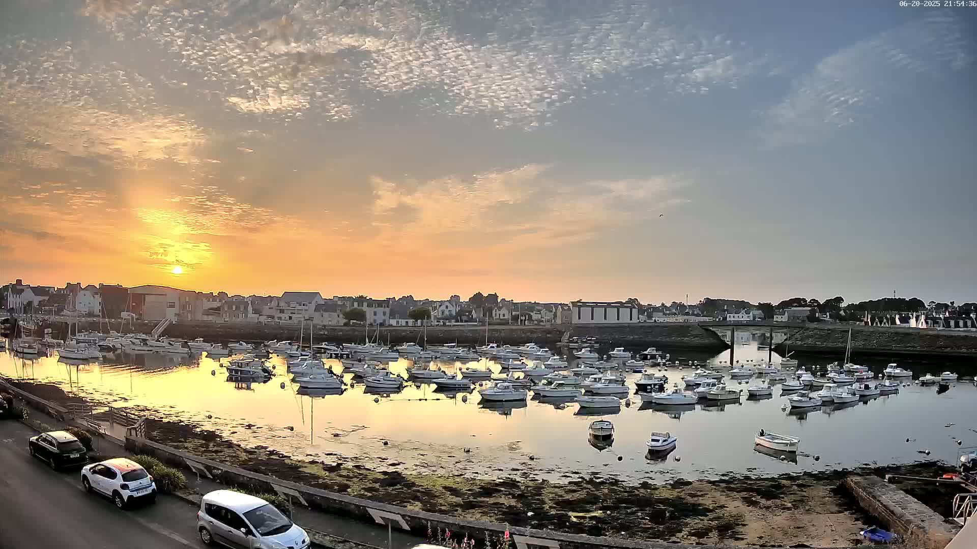 Treffiagat,  Léchiagat Village & Marine Live Cam - Quimper, Finistère, Bretagne, France