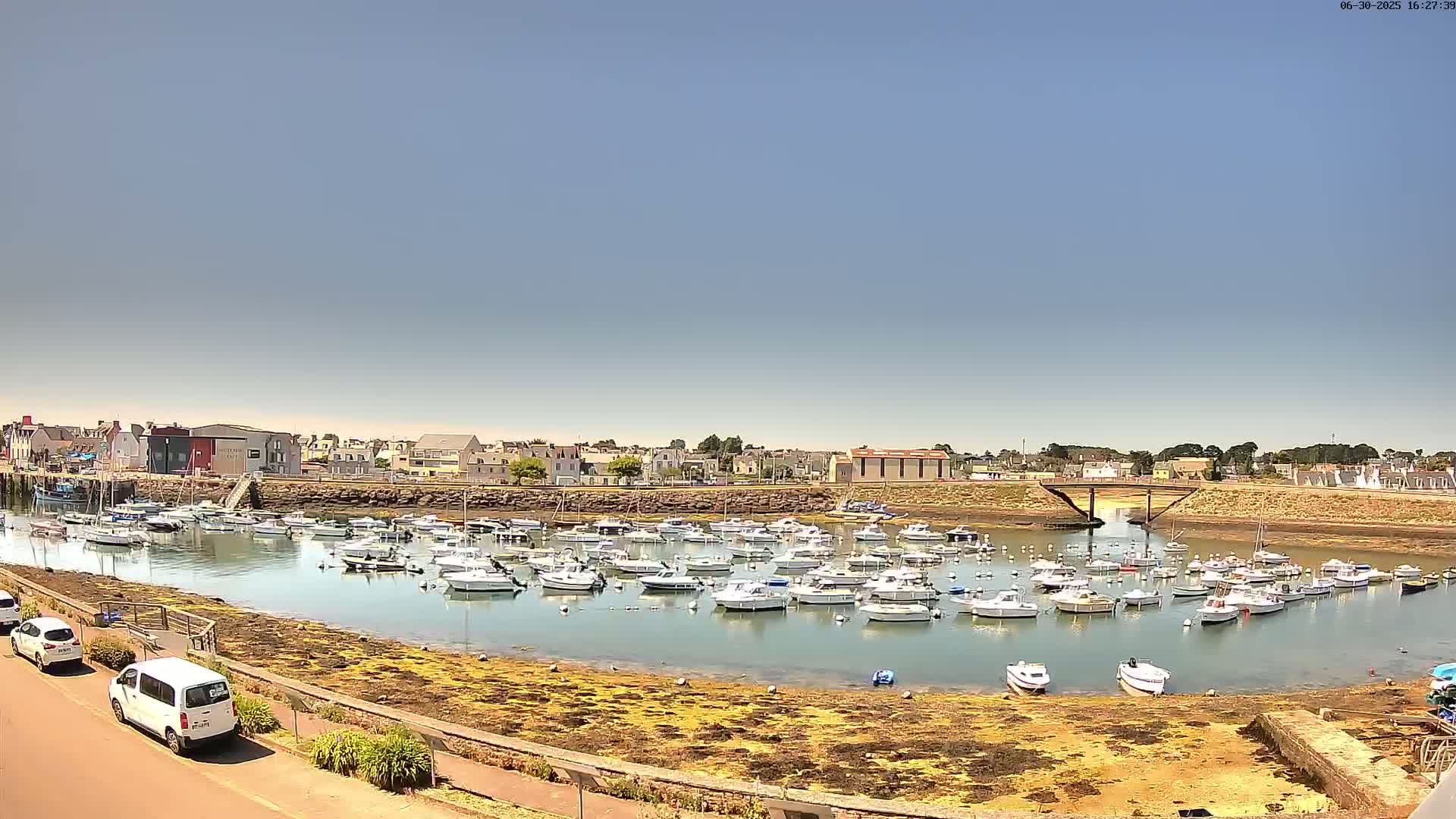 Treffiagat,  Léchiagat Village & Marine Live Cam - Quimper, Finistère, Bretagne, France