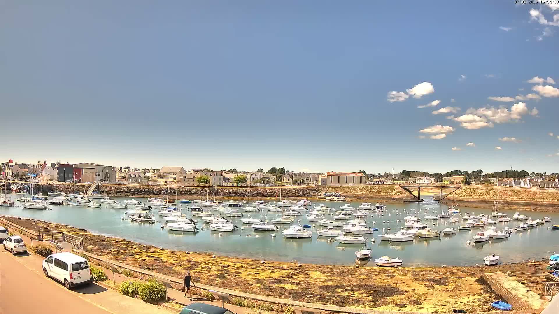 Treffiagat,  Léchiagat Village & Marine Live Cam - Quimper, Finistère, Bretagne, France