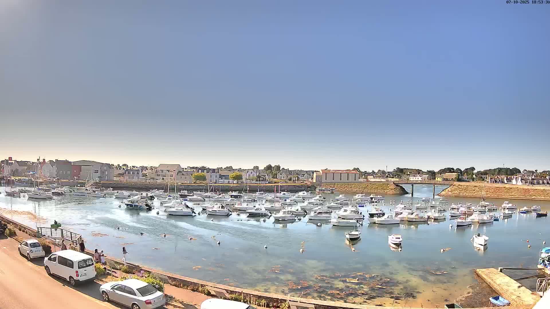 Treffiagat,  Léchiagat Village & Marine Live Cam - Quimper, Finistère, Bretagne, France