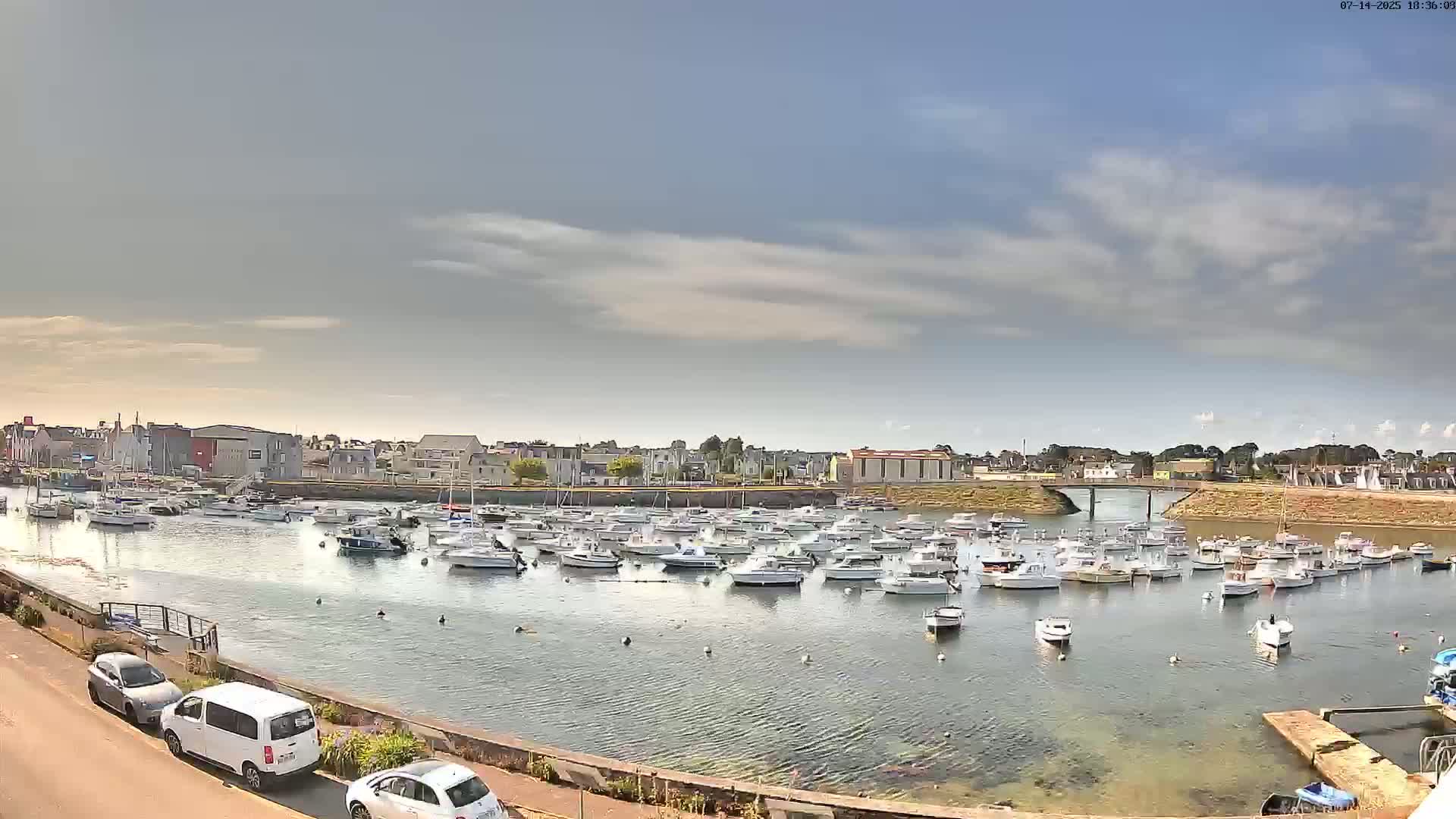 Treffiagat,  Léchiagat Village & Marine Live Cam - Quimper, Finistère, Bretagne, France