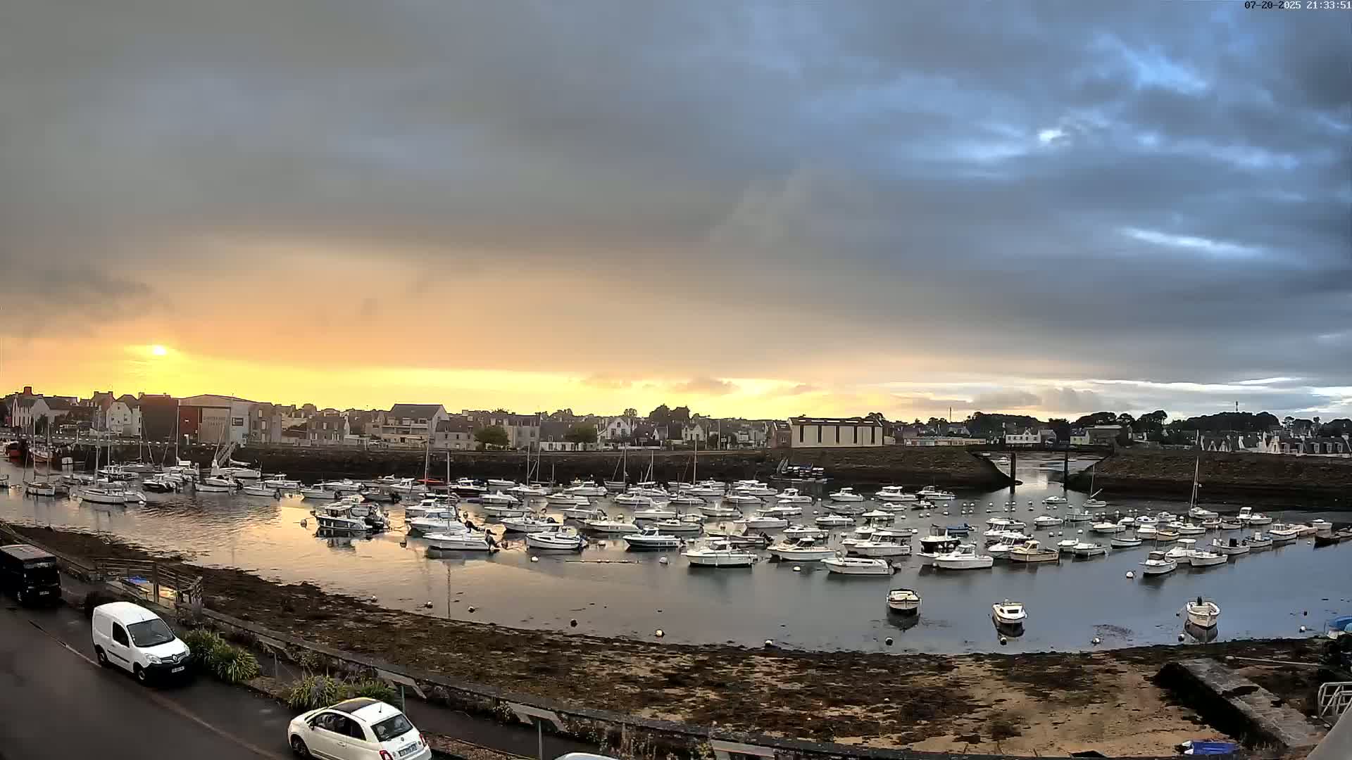 Treffiagat,  Léchiagat Village & Marine Live Cam - Quimper, Finistère, Bretagne, France