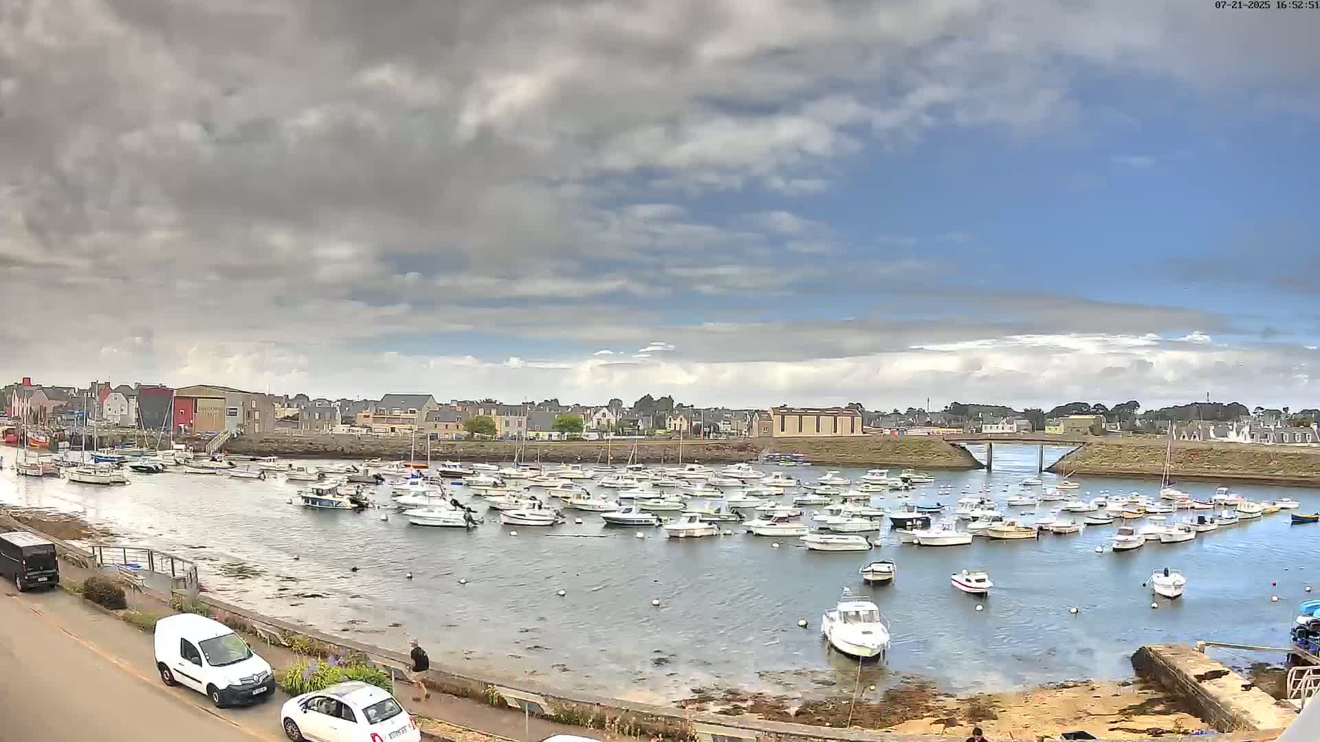 Treffiagat,  Léchiagat Village & Marine Live Cam - Quimper, Finistère, Bretagne, France