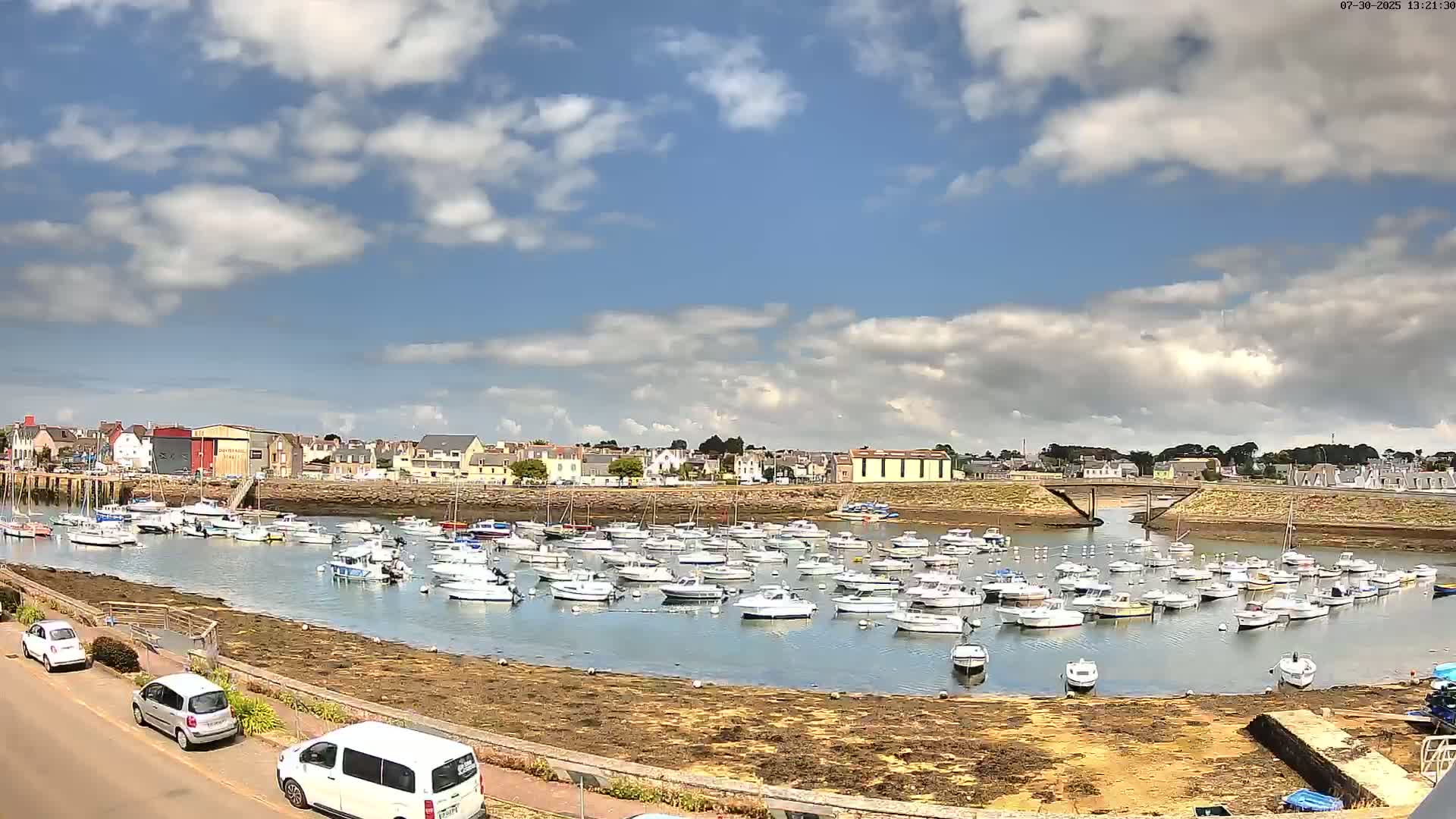 Treffiagat,  Léchiagat Village & Marine Live Cam - Quimper, Finistère, Bretagne, France