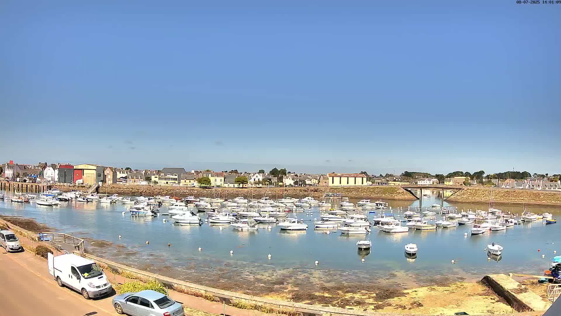 Treffiagat,  Léchiagat Village & Marine Live Cam - Quimper, Finistère, Bretagne, France
