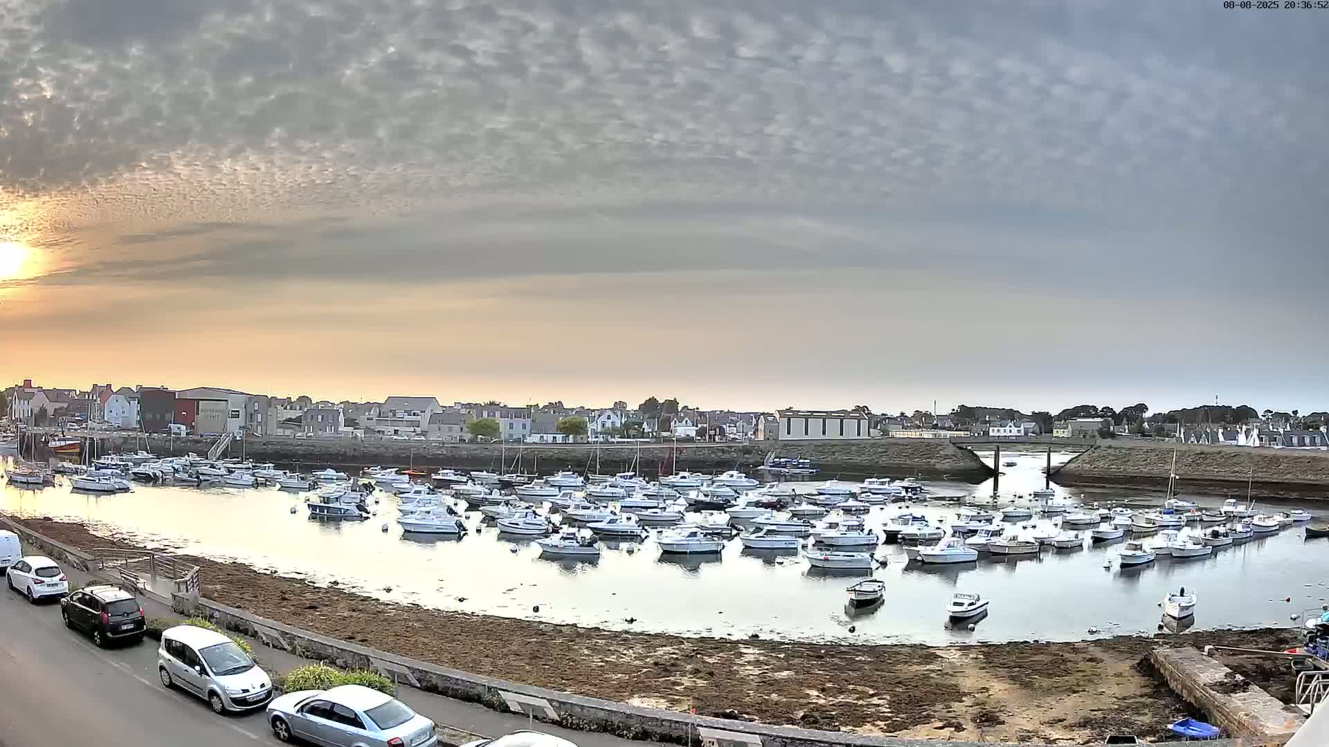 Treffiagat,  Léchiagat Village & Marine Live Cam - Quimper, Finistère, Bretagne, France