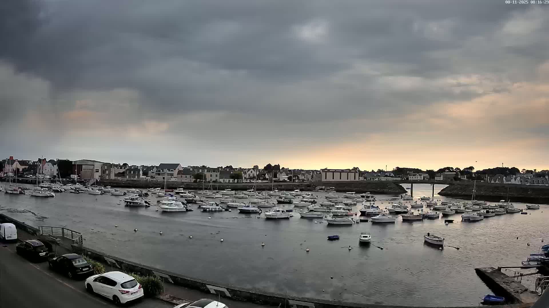 Treffiagat,  Léchiagat Village & Marine Live Cam - Quimper, Finistère, Bretagne, France