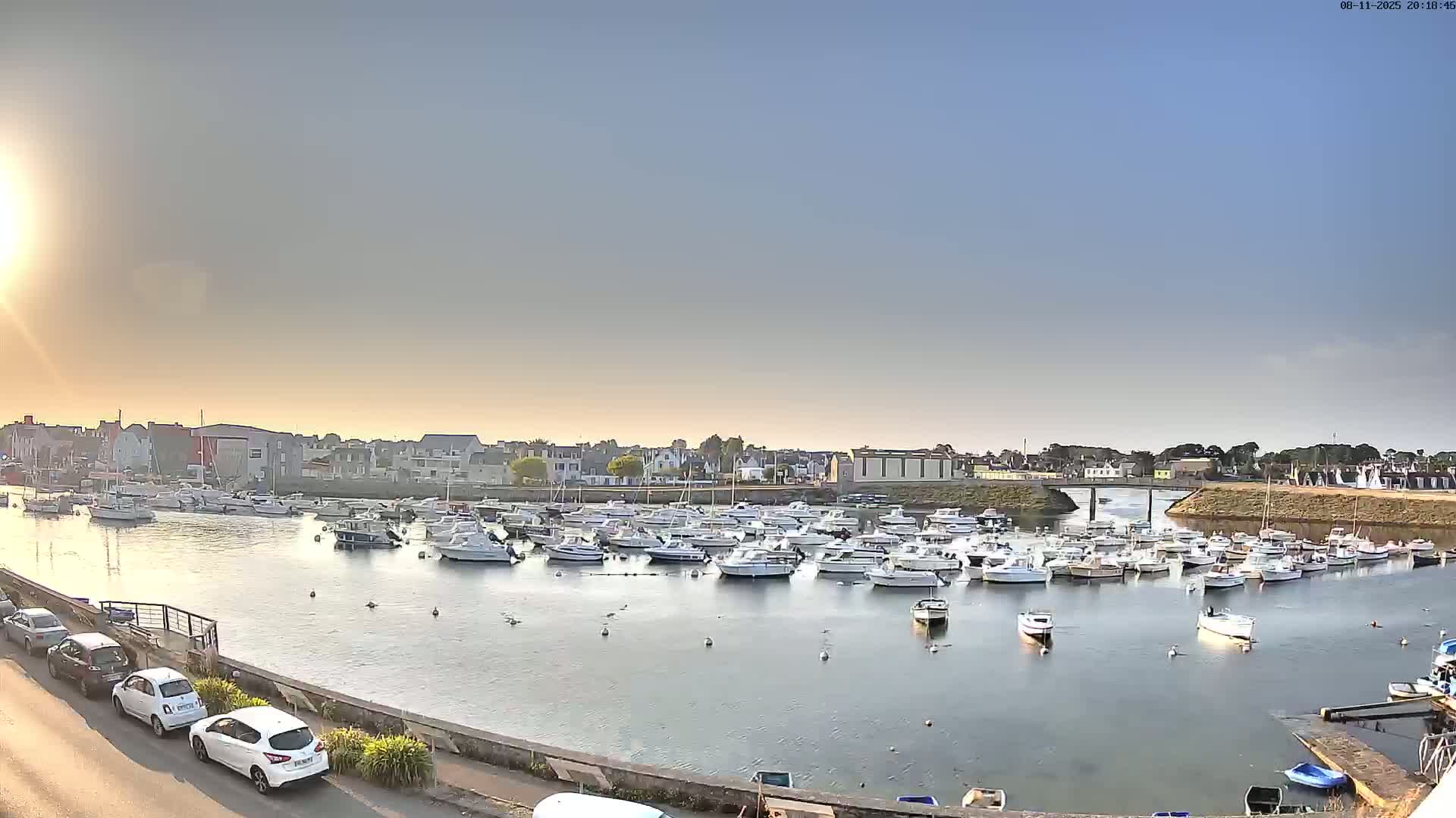 Treffiagat,  Léchiagat Village & Marine Live Cam - Quimper, Finistère, Bretagne, France