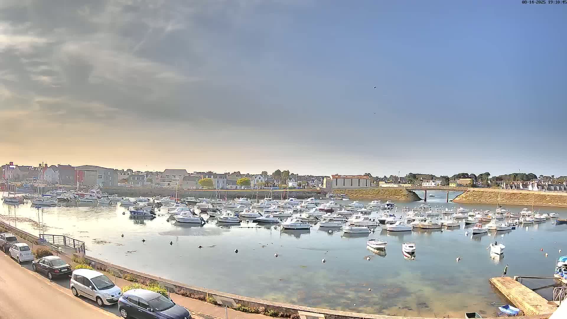 Treffiagat,  Léchiagat Village & Marine Live Cam - Quimper, Finistère, Bretagne, France