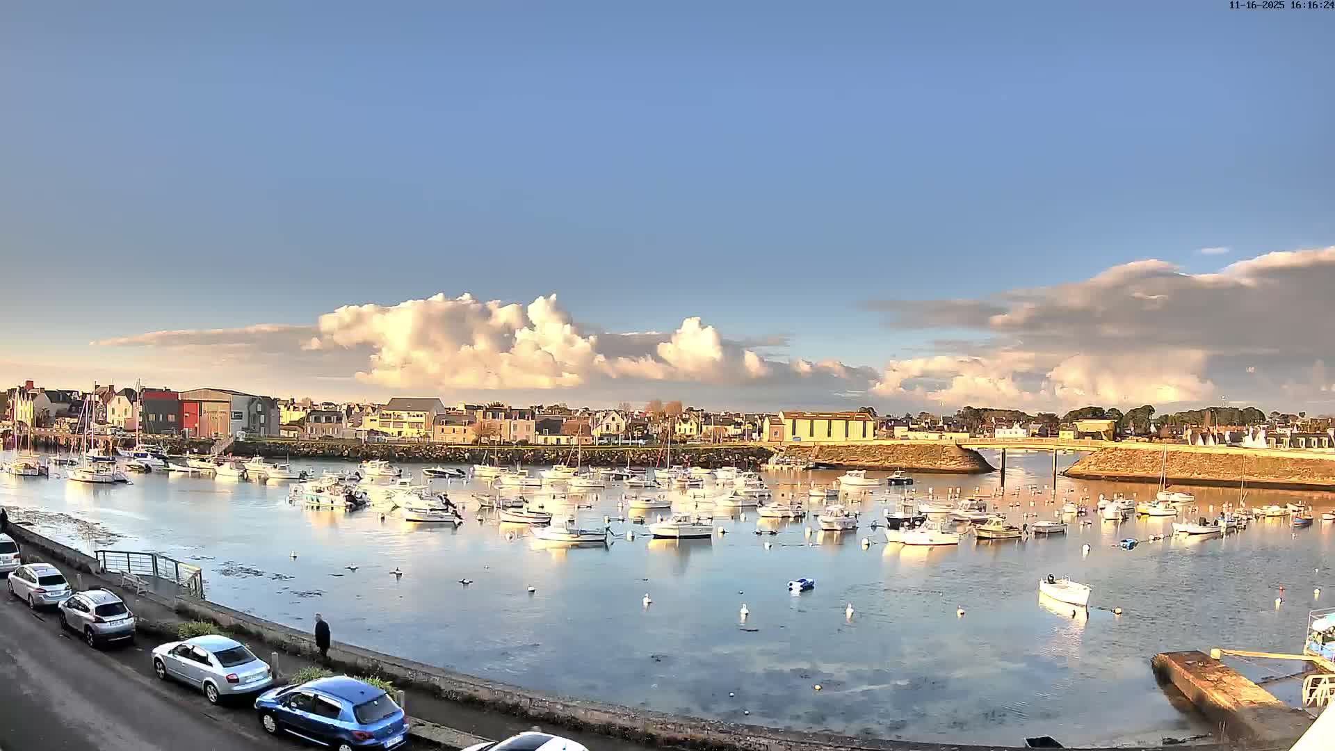 Treffiagat,  Léchiagat Village & Marine Live Cam - Quimper, Finistère, Bretagne, France