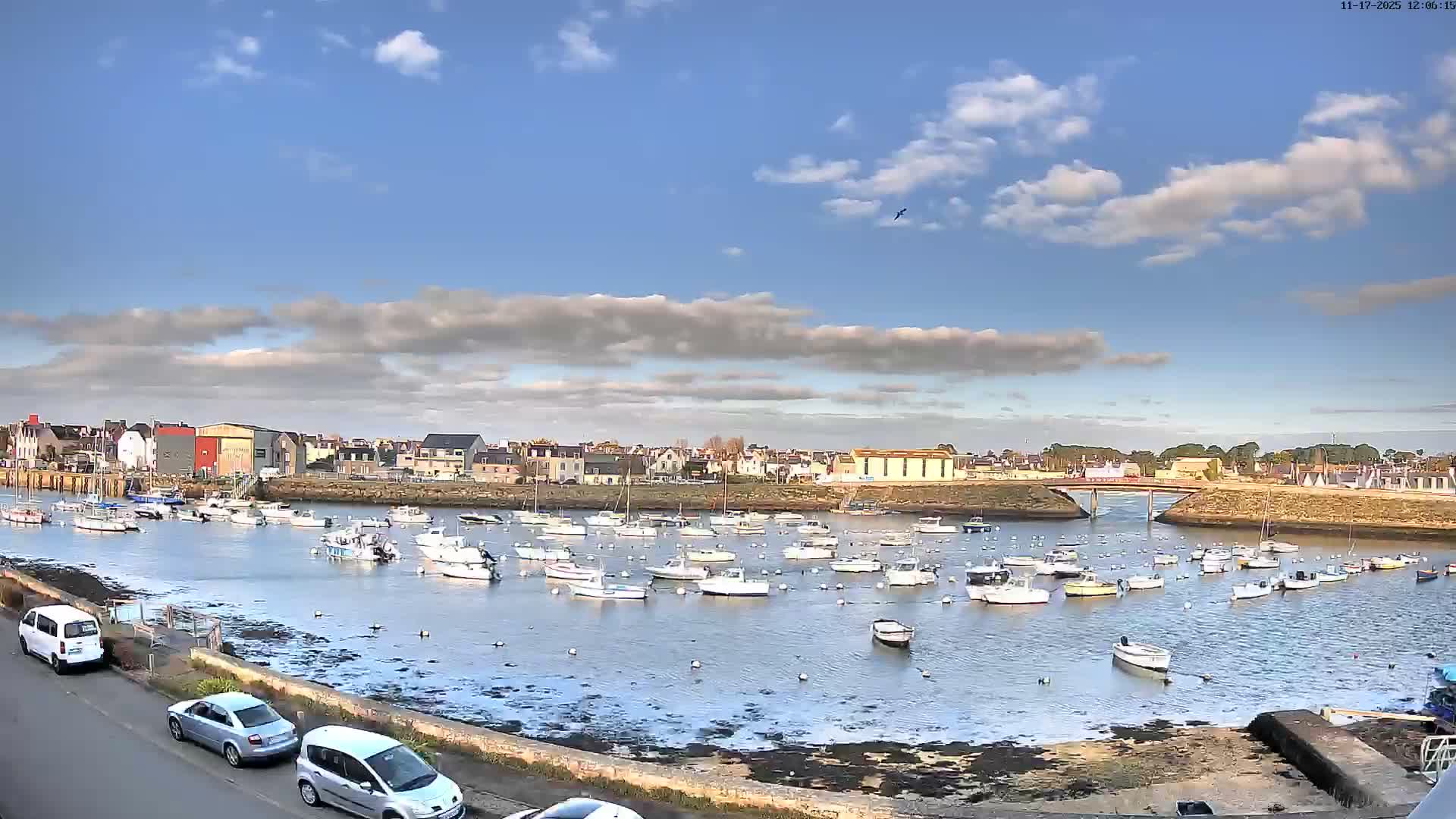 Treffiagat,  Léchiagat Village & Marine Live Cam - Quimper, Finistère, Bretagne, France