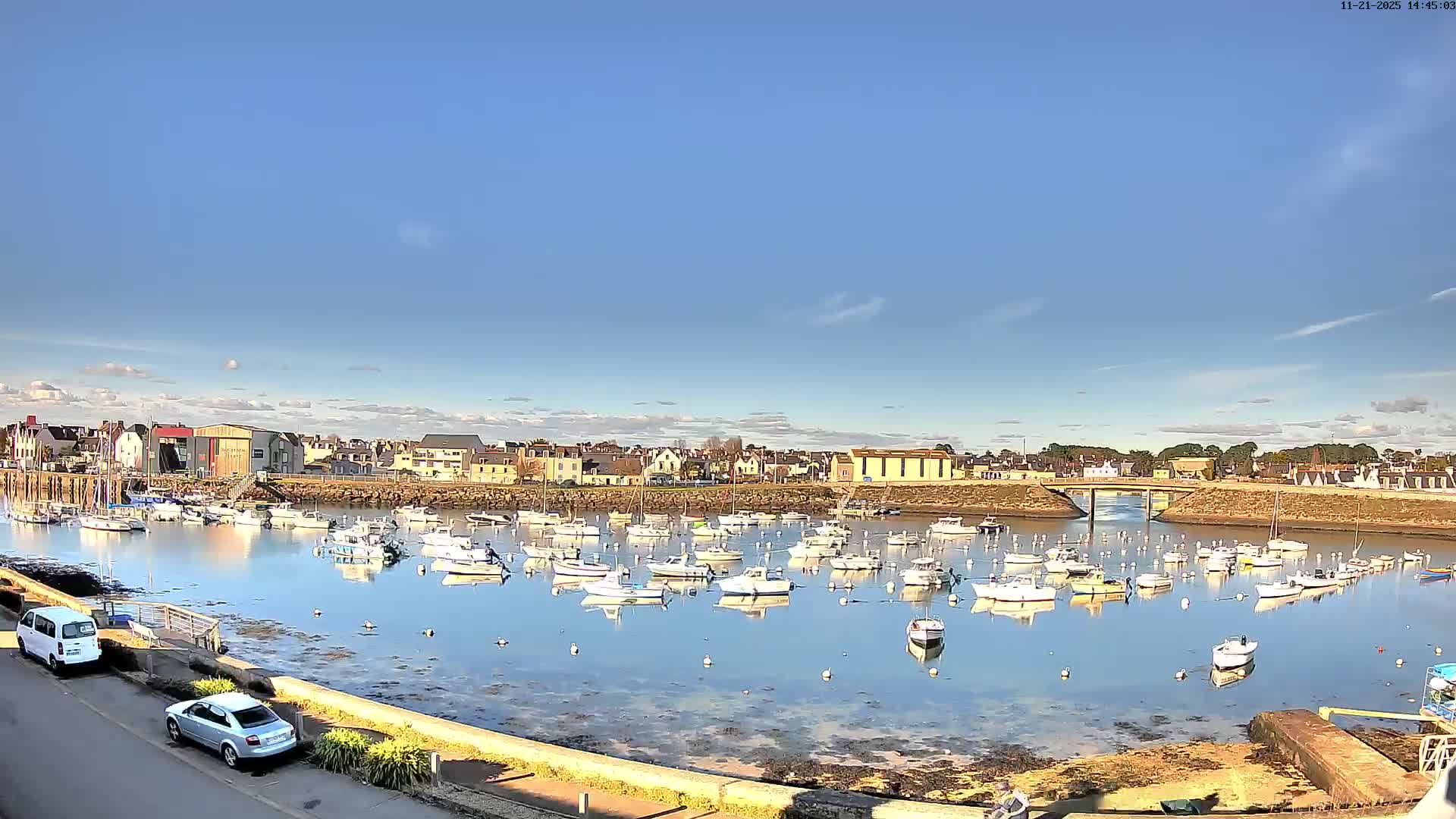 Treffiagat,  Léchiagat Village & Marine Live Cam - Quimper, Finistère, Bretagne, France