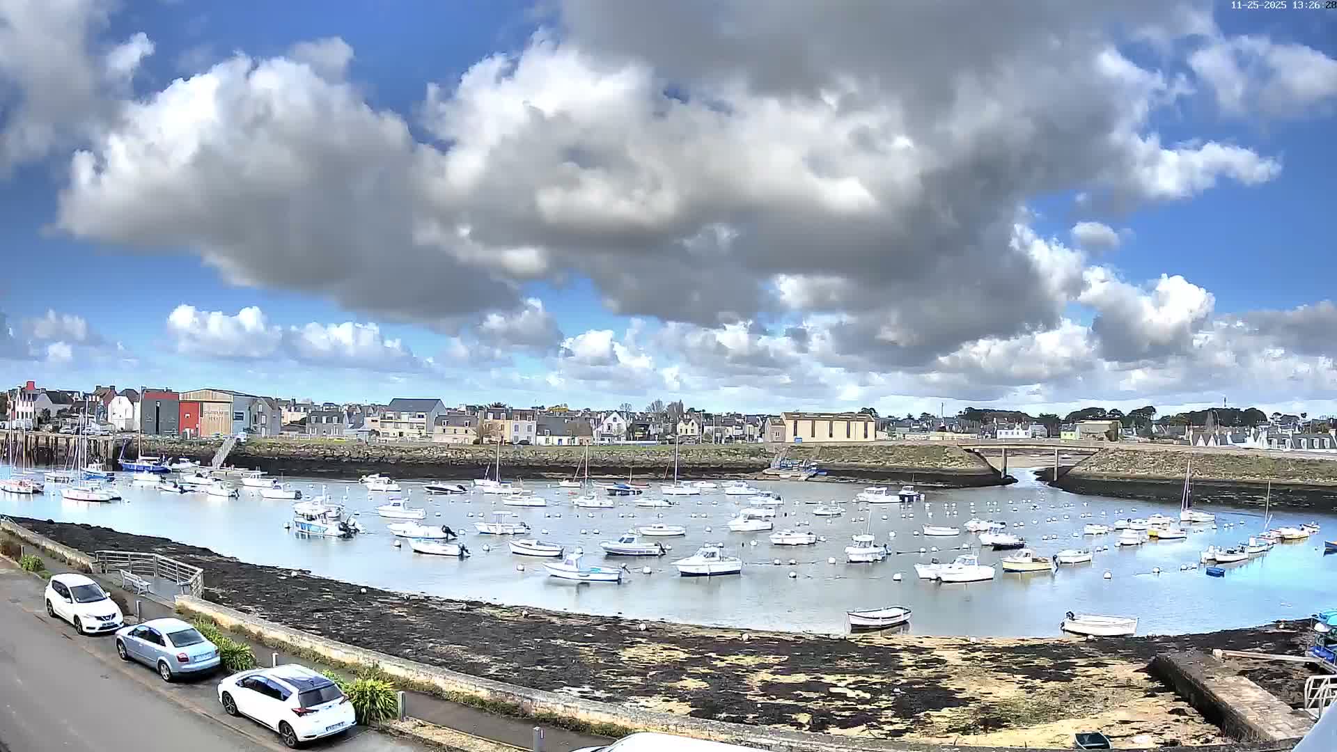 Treffiagat,  Léchiagat Village & Marine Live Cam - Quimper, Finistère, Bretagne, France