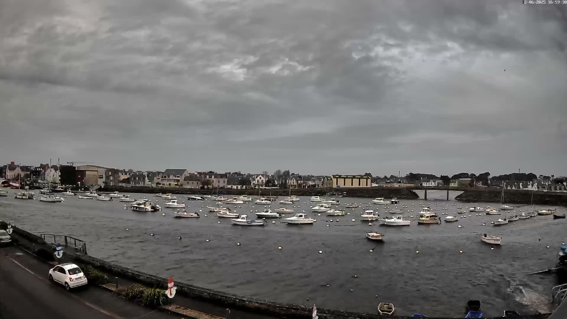 Treffiagat,  Léchiagat Village & Marine Live Cam - Quimper, Finistère, Bretagne, France