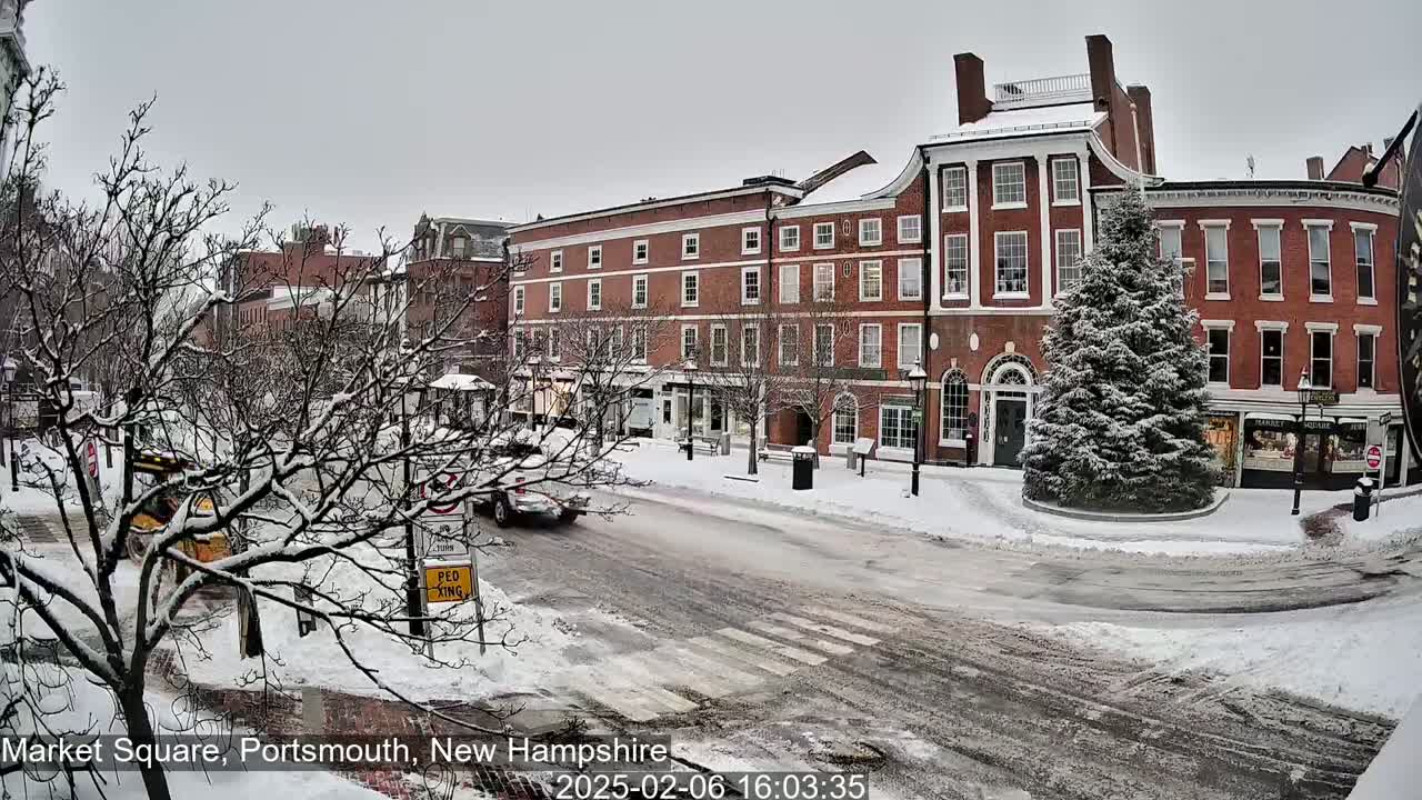 Portsmouth, Market Square Live Cam -  Portsmouth,  New Hampshire, USA