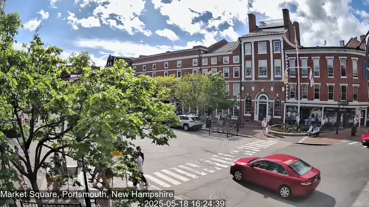 Portsmouth, Market Square Live Cam -  Portsmouth,  New Hampshire, USA