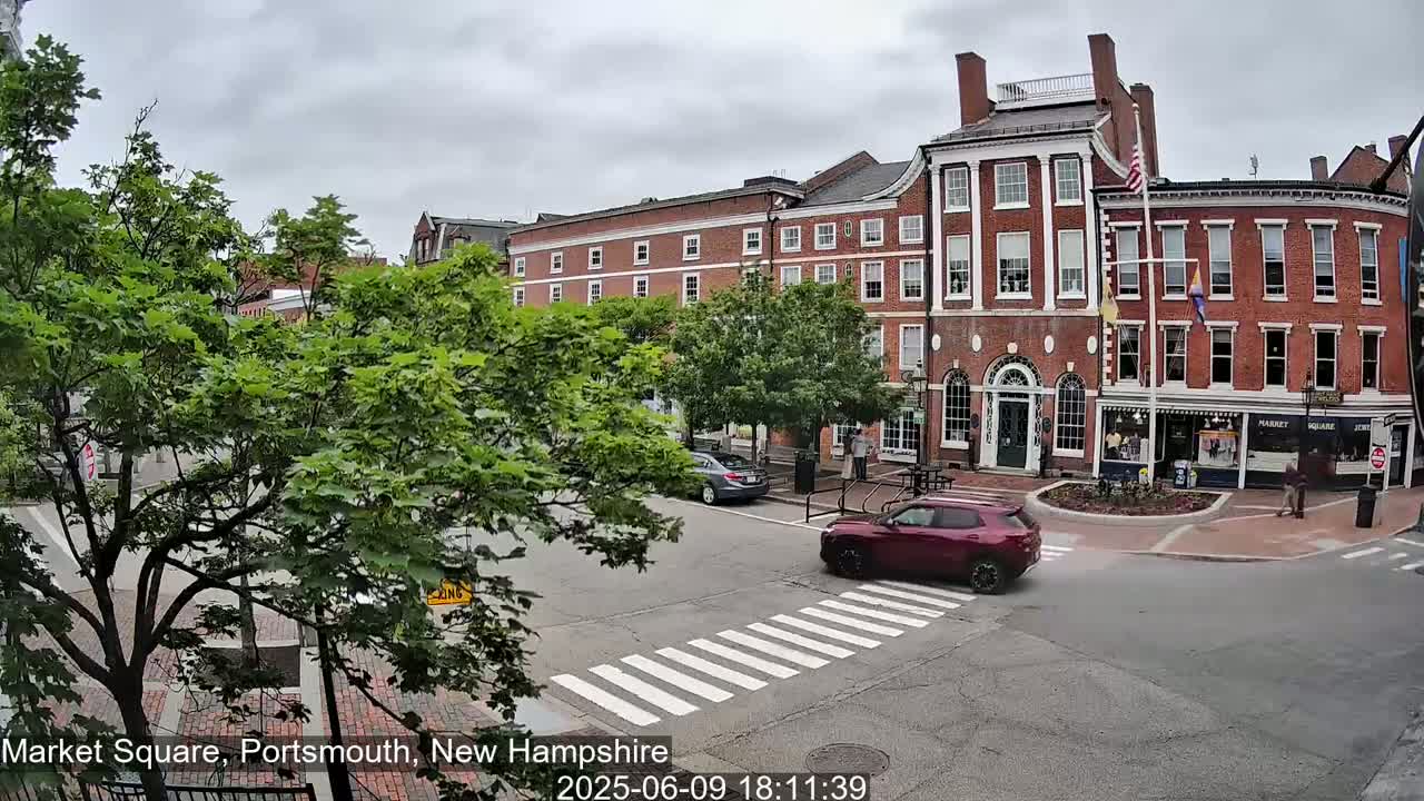 Portsmouth, Market Square Live Cam -  Portsmouth,  New Hampshire, USA
