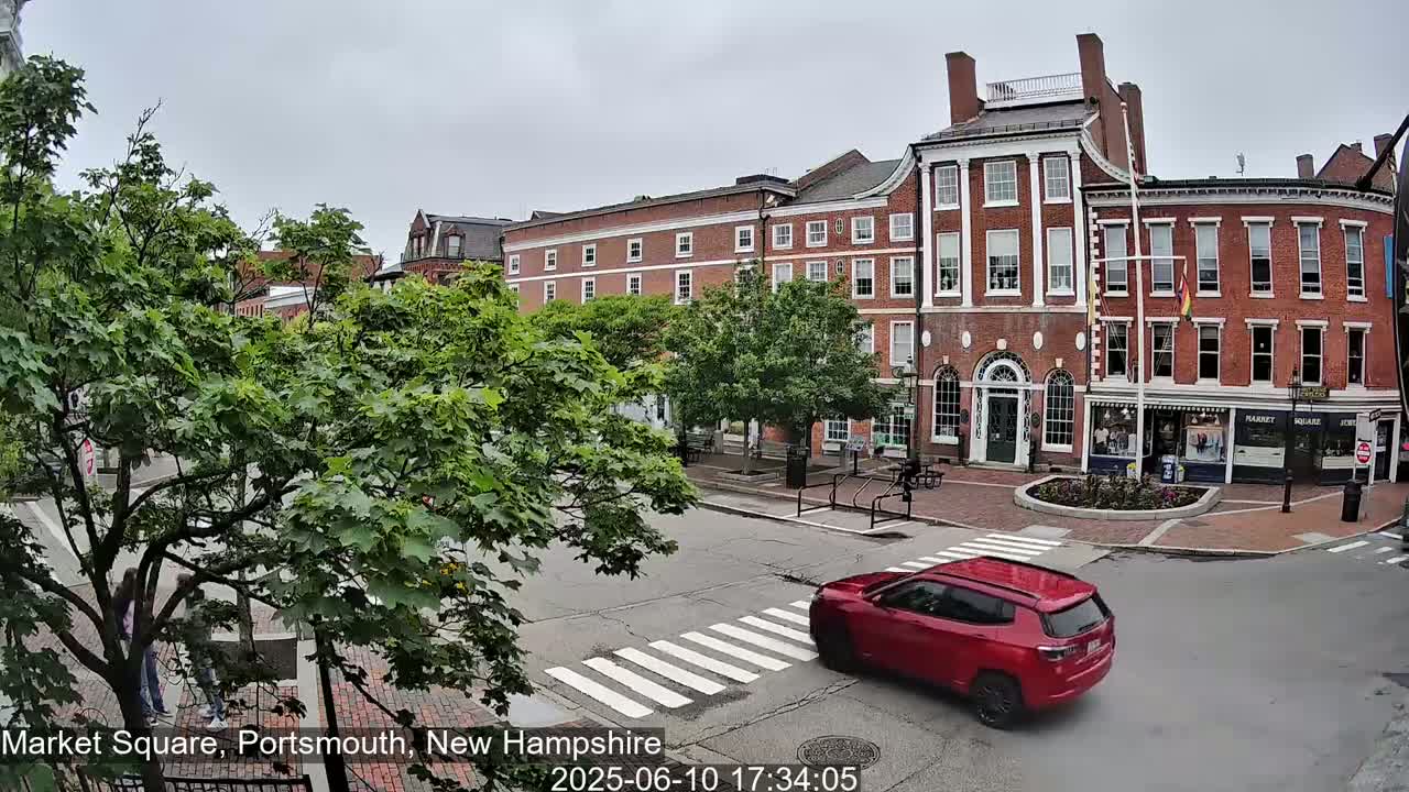 Portsmouth, Market Square Live Cam -  Portsmouth,  New Hampshire, USA