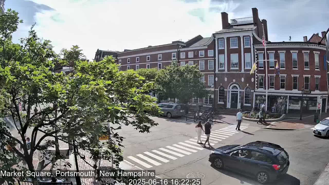 Portsmouth, Market Square Live Cam -  Portsmouth,  New Hampshire, USA