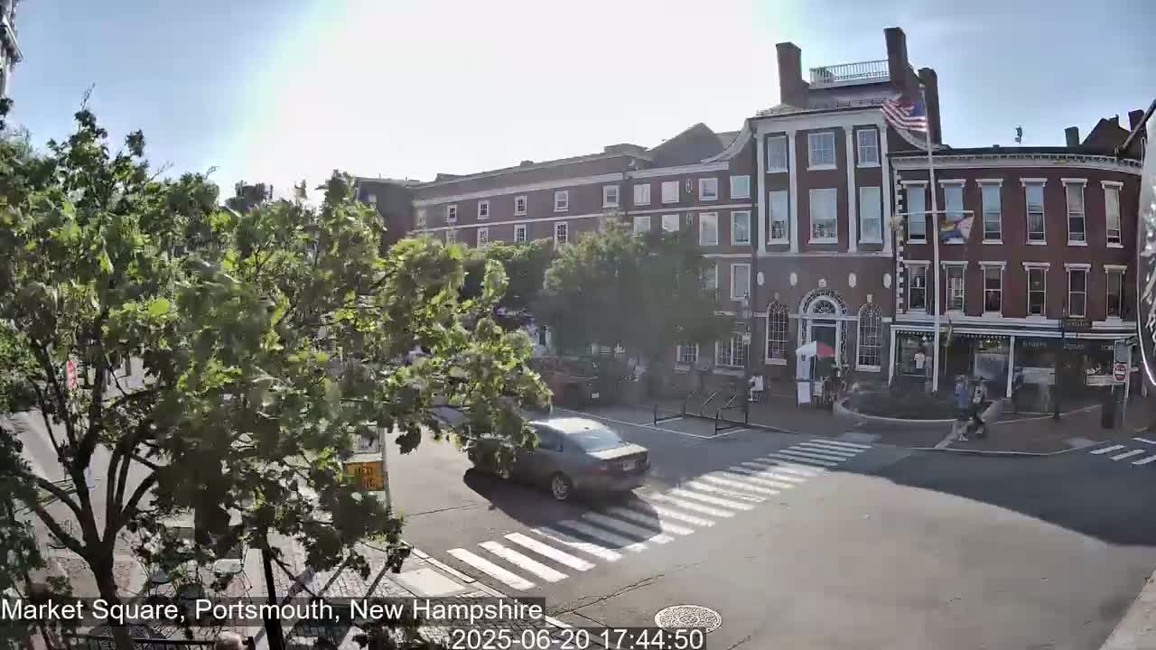 Portsmouth, Market Square Live Cam -  Portsmouth,  New Hampshire, USA
