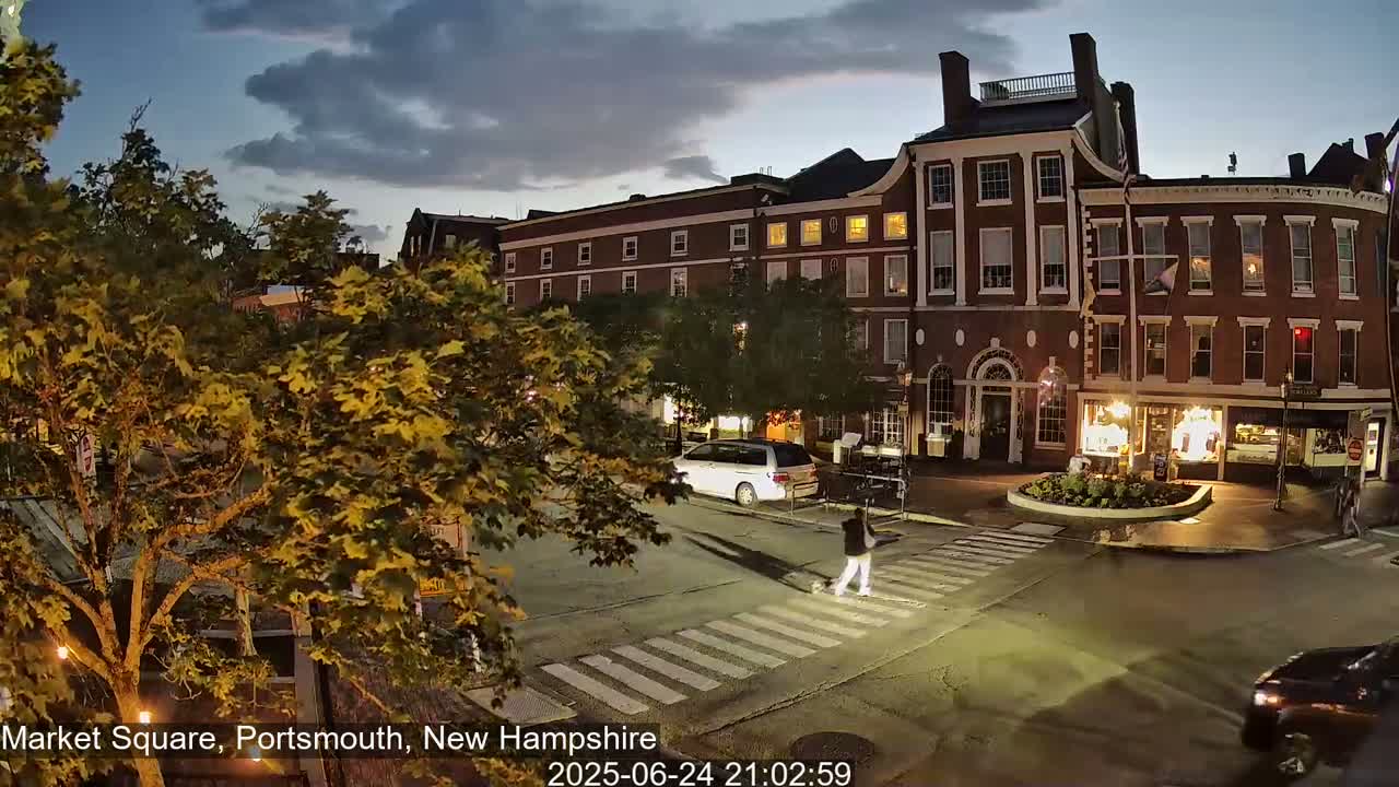 Portsmouth, Market Square Live Cam -  Portsmouth,  New Hampshire, USA