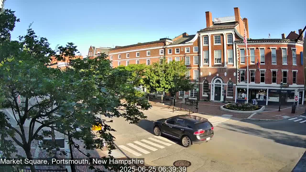 Portsmouth, Market Square Live Cam -  Portsmouth,  New Hampshire, USA