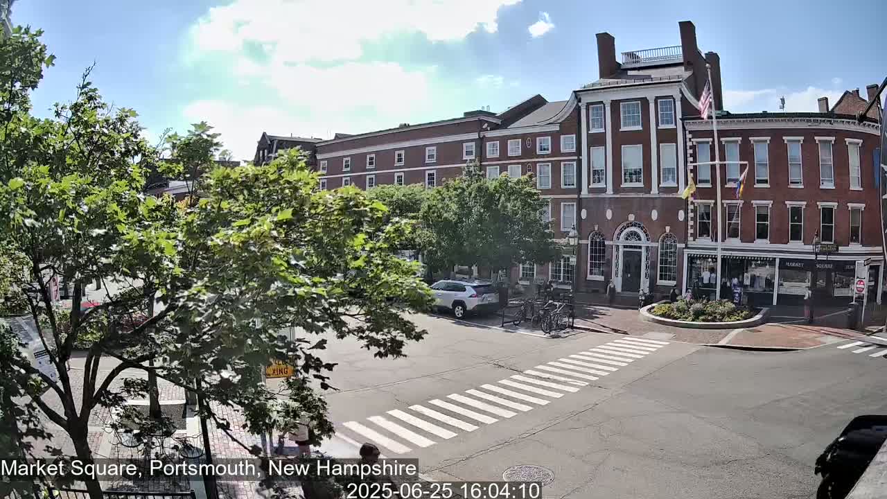 Portsmouth, Market Square Live Cam -  Portsmouth,  New Hampshire, USA