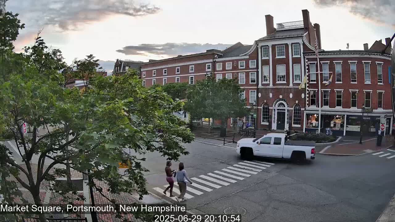 Portsmouth, Market Square Live Cam -  Portsmouth,  New Hampshire, USA