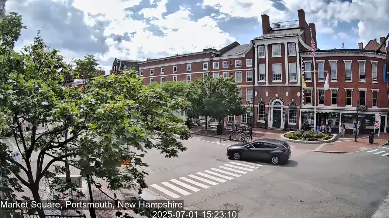 Portsmouth, Market Square Live Cam -  Portsmouth,  New Hampshire, USA