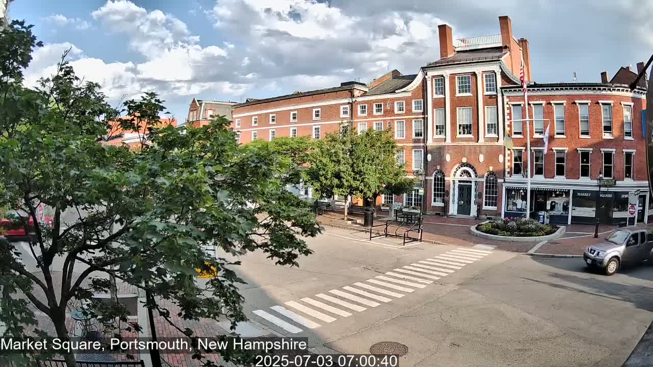 Portsmouth, Market Square Live Cam -  Portsmouth,  New Hampshire, USA