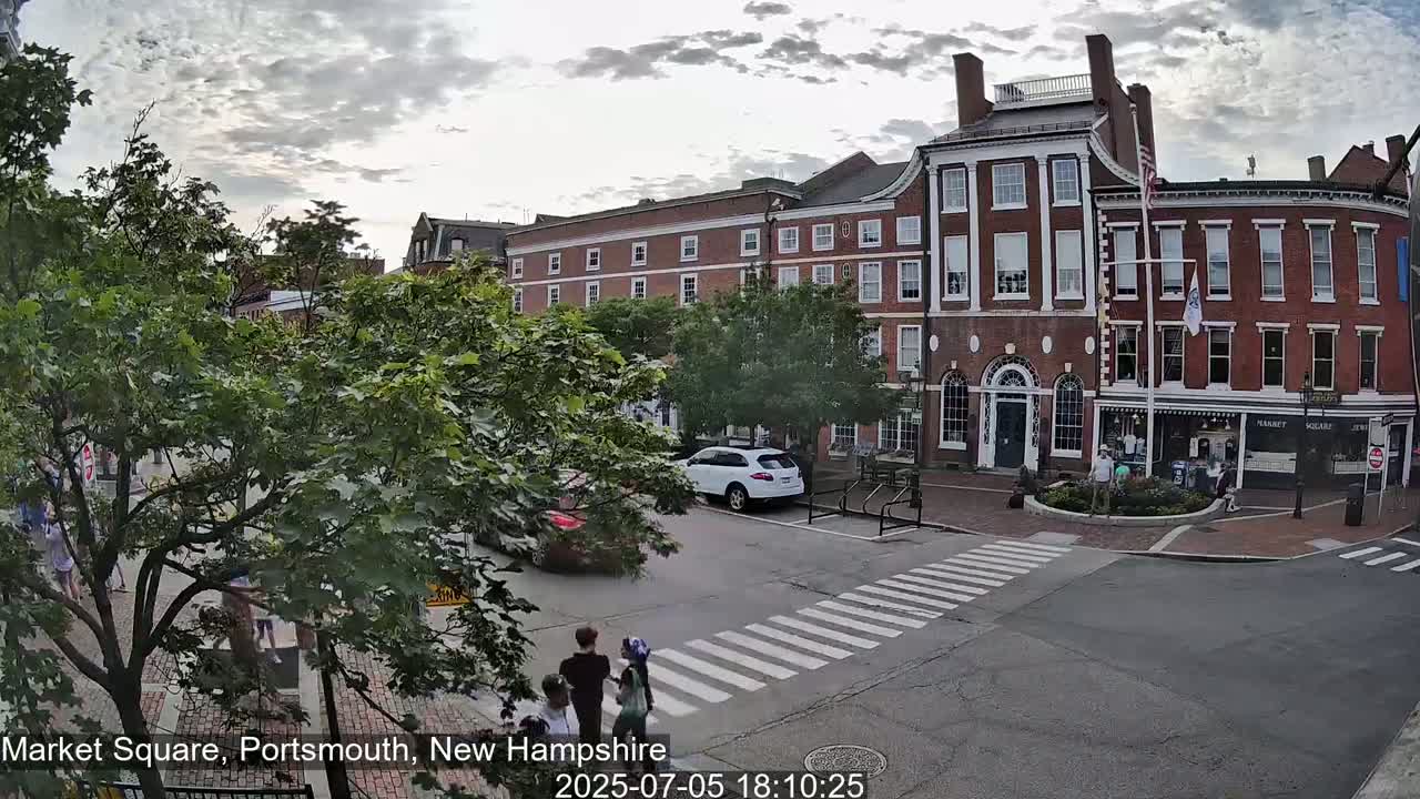 Portsmouth, Market Square Live Cam -  Portsmouth,  New Hampshire, USA
