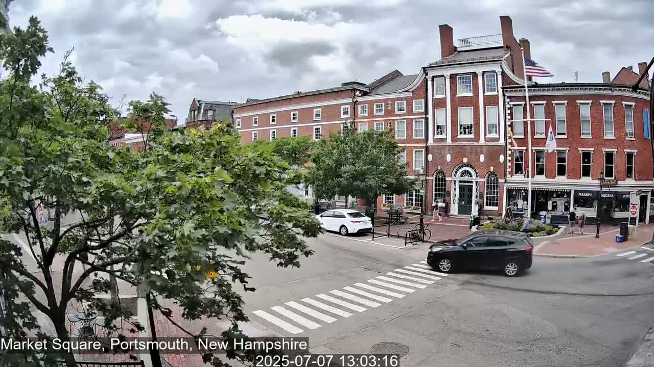 Portsmouth, Market Square Live Cam -  Portsmouth,  New Hampshire, USA