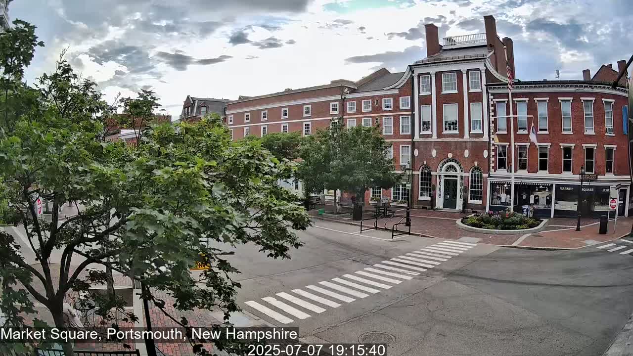 Portsmouth, Market Square Live Cam -  Portsmouth,  New Hampshire, USA