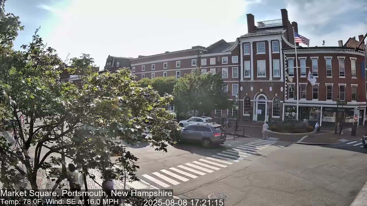 Portsmouth, Market Square Live Cam -  Portsmouth,  New Hampshire, USA