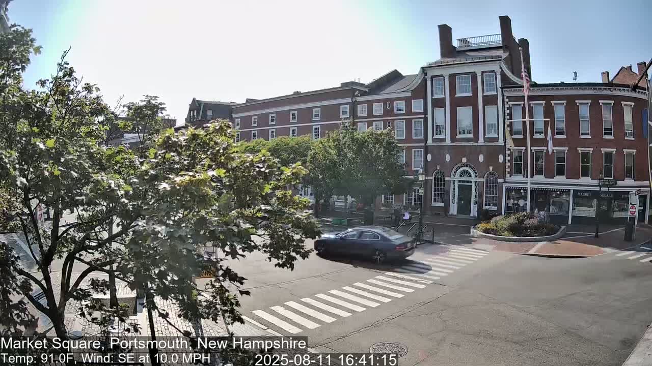 Portsmouth, Market Square Live Cam -  Portsmouth,  New Hampshire, USA