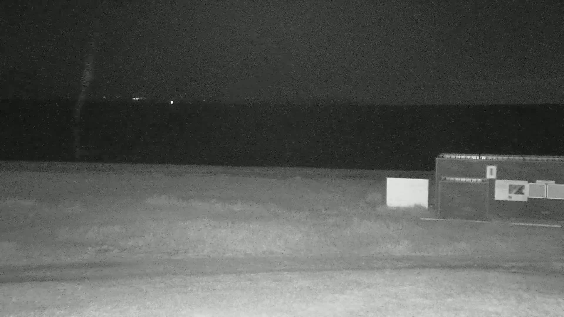 Hyeres, Plage de l'Ayguade Beach & Ayguade  Live Cam - Toulon, Var, Provence-Alpes-Cote d’Azur, France 