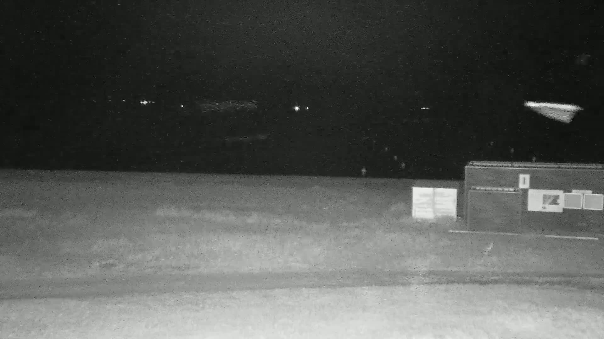 Hyeres, Plage de l'Ayguade Beach & Ayguade  Live Cam - Toulon, Var, Provence-Alpes-Cote d’Azur, France 