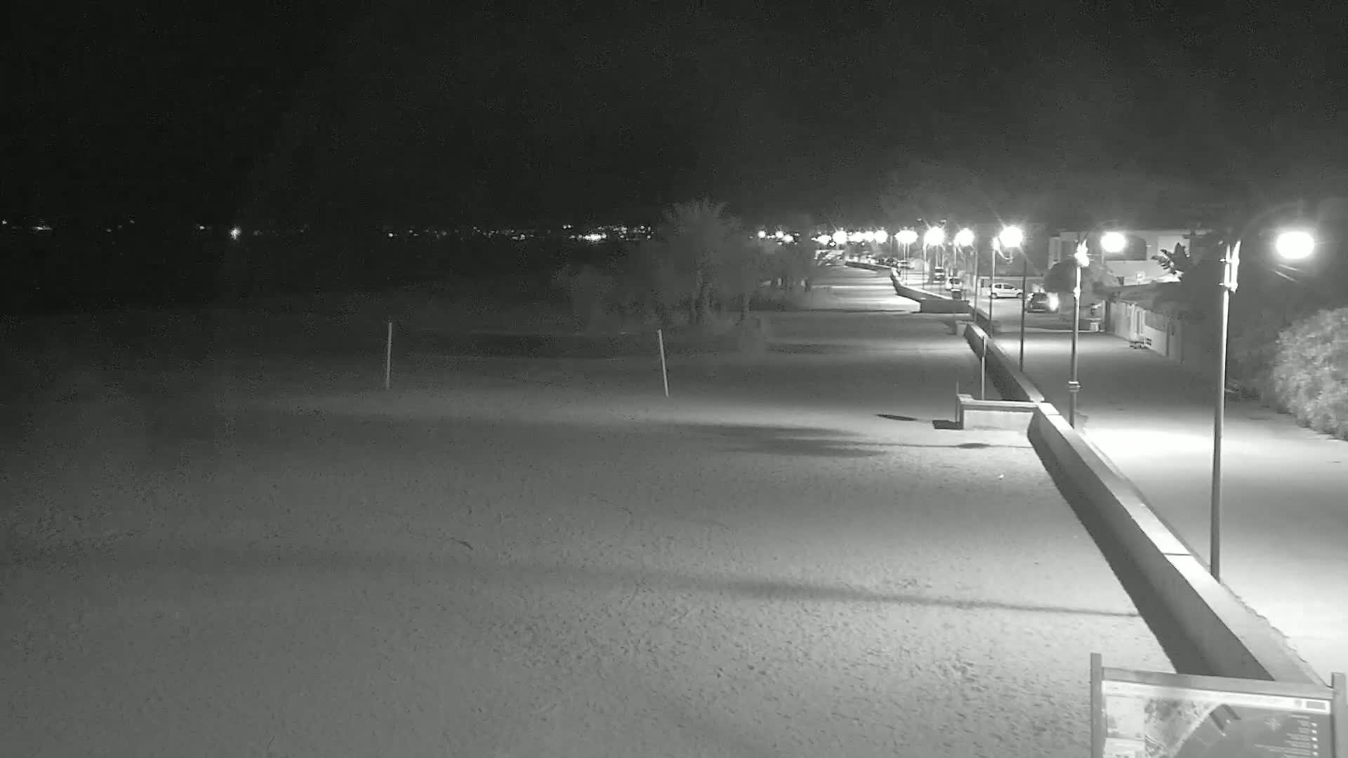 Hyeres, Plage de l'Ayguade Beach & Ayguade  Live Cam - Toulon, Var, Provence-Alpes-Cote d’Azur, France 